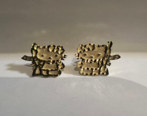 AK KTTY Stud Earrings