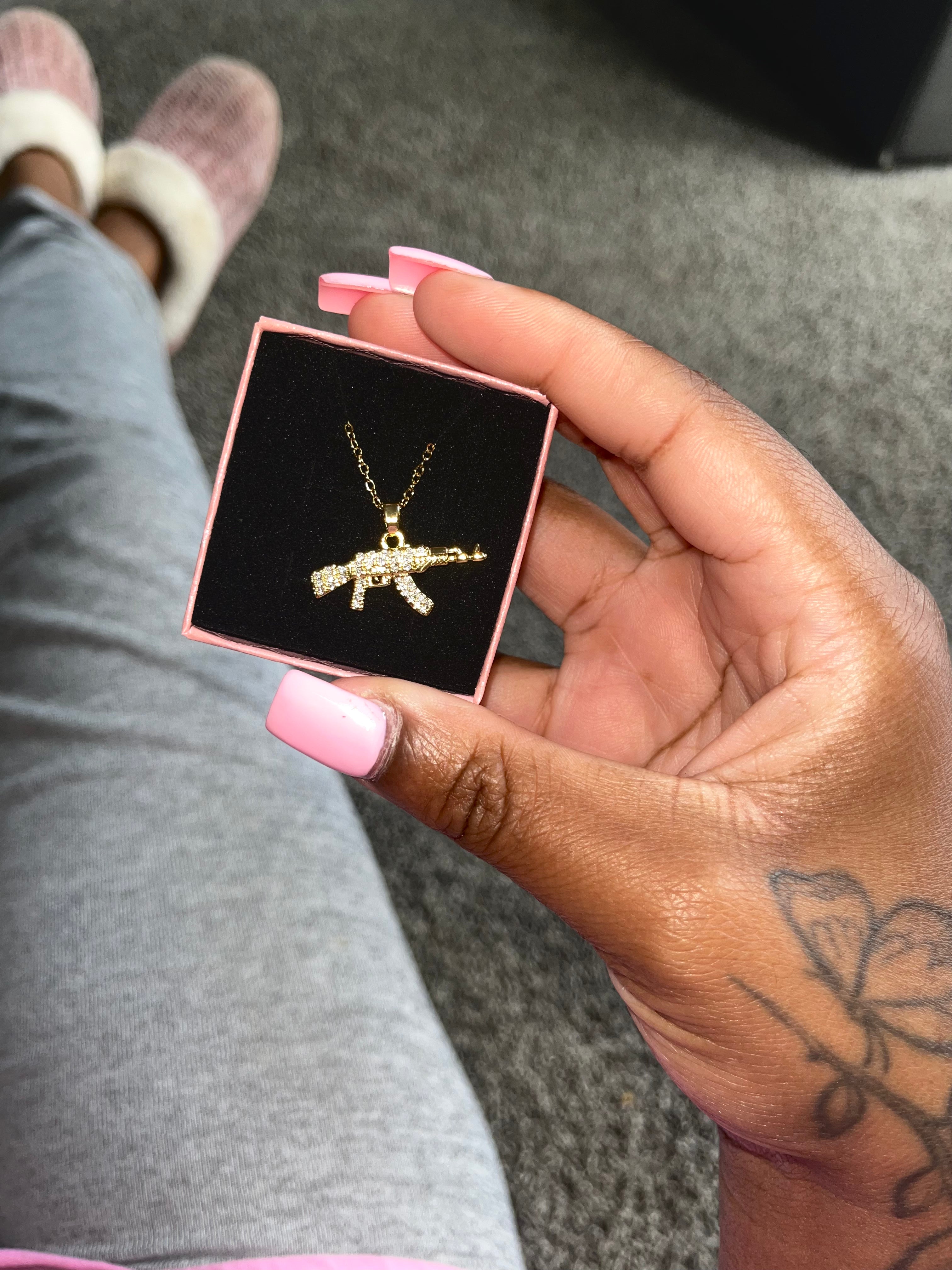Set It Off Pendant Necklace